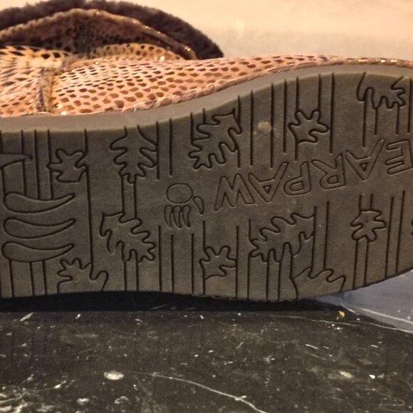 Bearpaw boots - Picture 3 of 4